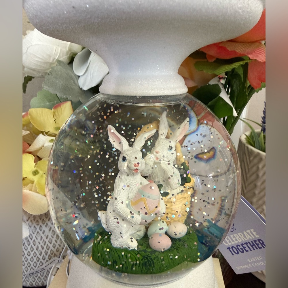🆕🐰 LIMITED EDITION EASTER/SPRING SHIMMER WATER GLOBE CANDLE HOLDER. BRAND NEW! - Picture 3 of 10